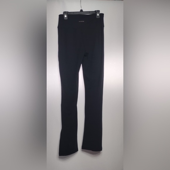 Pants - Danskin Black yoga Women's Pants size L pre owned Exellent condition